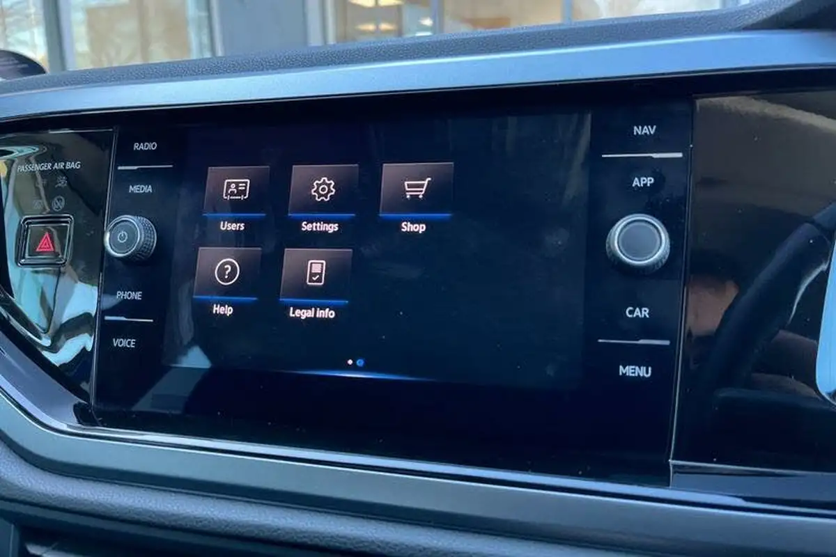 2021-volkswagen-polo-10-active-big-30