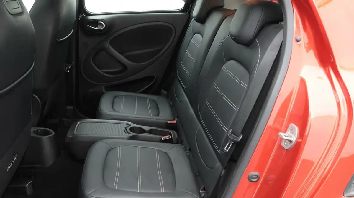 2018-smart-forfour-09-prime-premium-twinamic-big-16