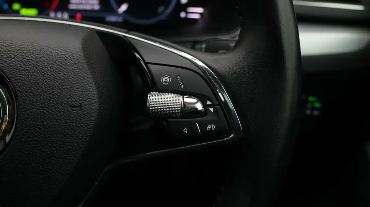 2021-skoda-superb-14-tsi-se-technology-156ps-estate-big-24