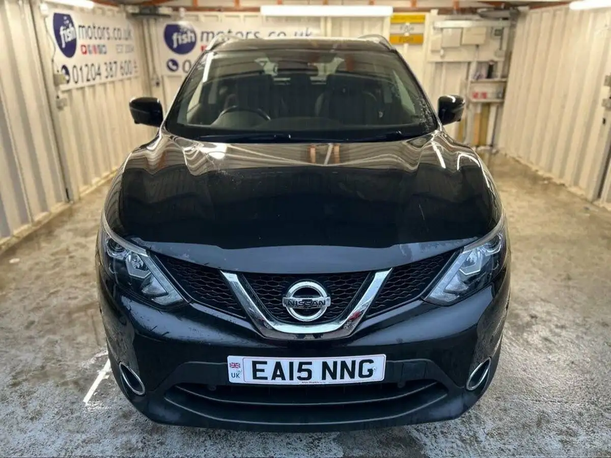 2015-nissan-qashqai-12-tekna-xtronic-cvt-big-24