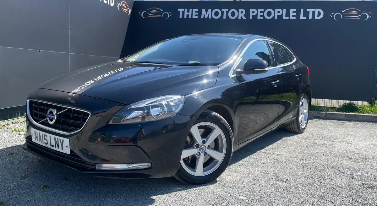 2015-volvo-v40-20td-d2-se-big-3