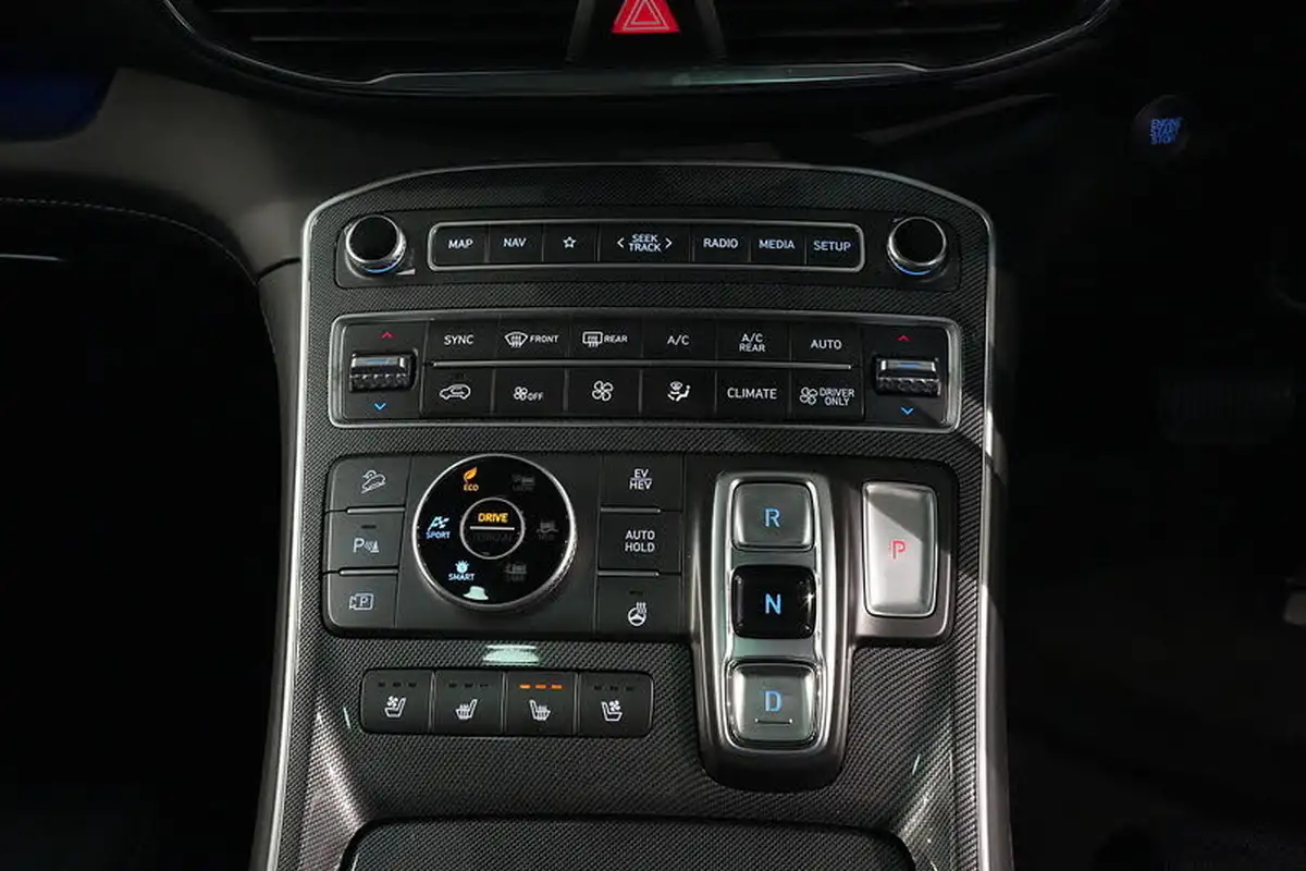 2022-hyundai-santa-fe-16-t-gdi-ultimate-265ps-4wd-phev-big-40