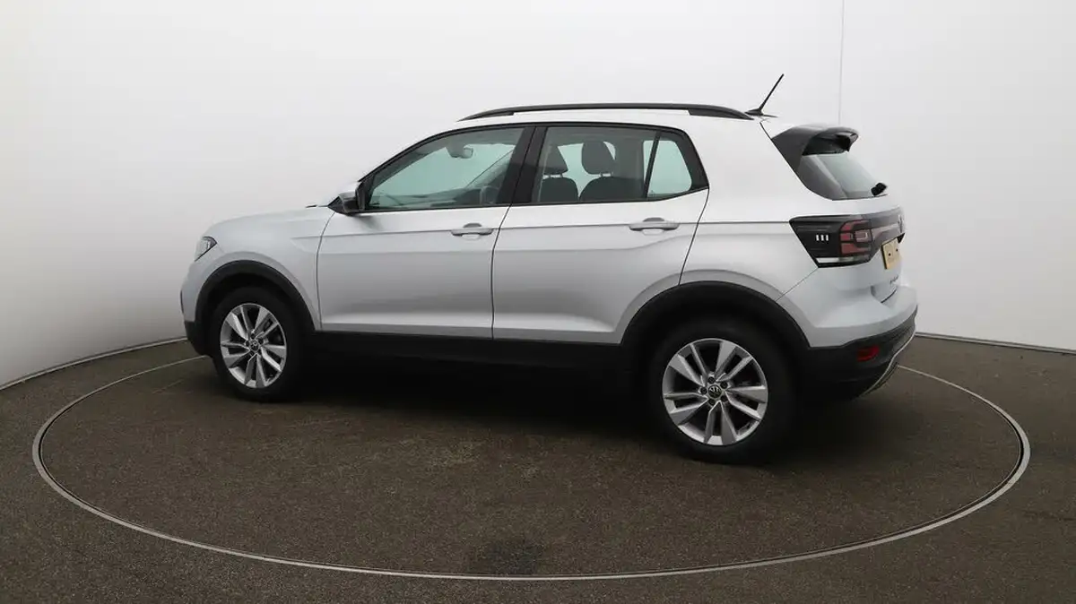 2021-volkswagen-t-cross-10-tsi-se-115ps-big-38