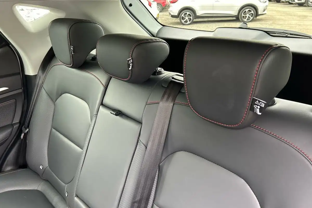 2024-mg-zs-suv-e-trophy-connect-ev-156ps-long-range-big-18