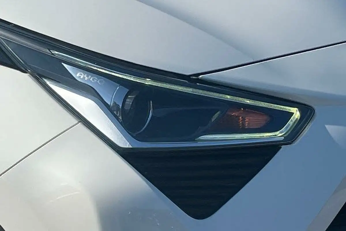 2020-toyota-aygo-10-vvt-i-x-play-big-30