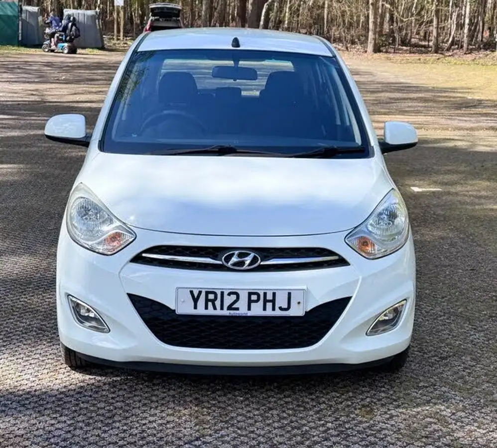 2012-hyundai-i10-12-active-big-4