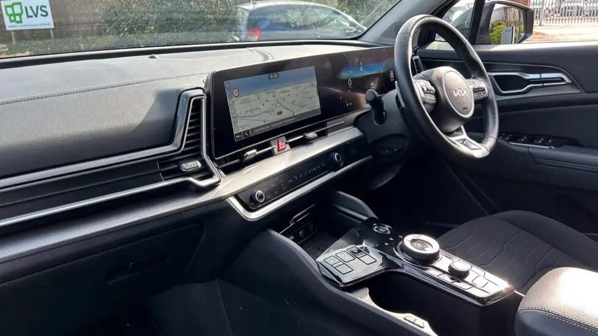 2022-kia-sportage-16-t-gdi-4-226bhp-hev-auto-big-2