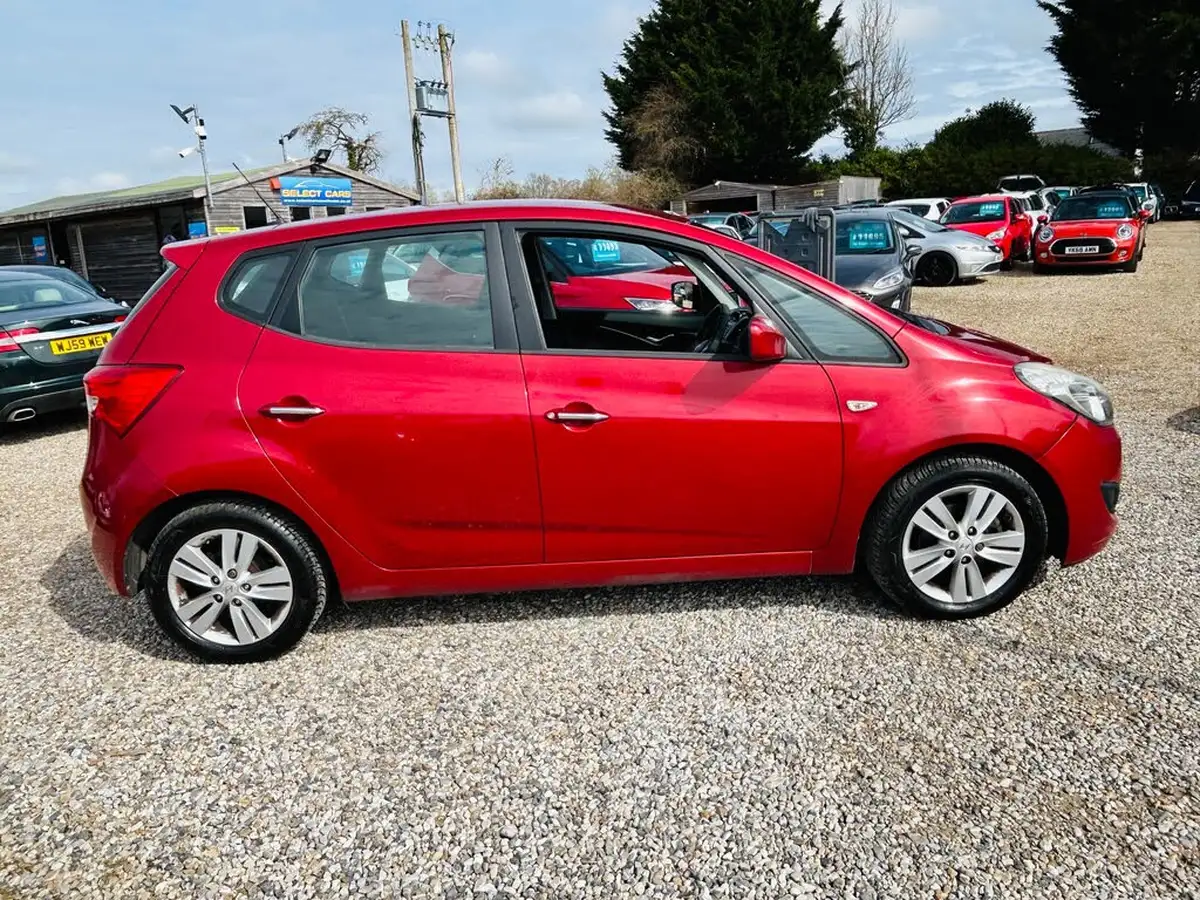 2011-hyundai-ix20-16-active-big-9