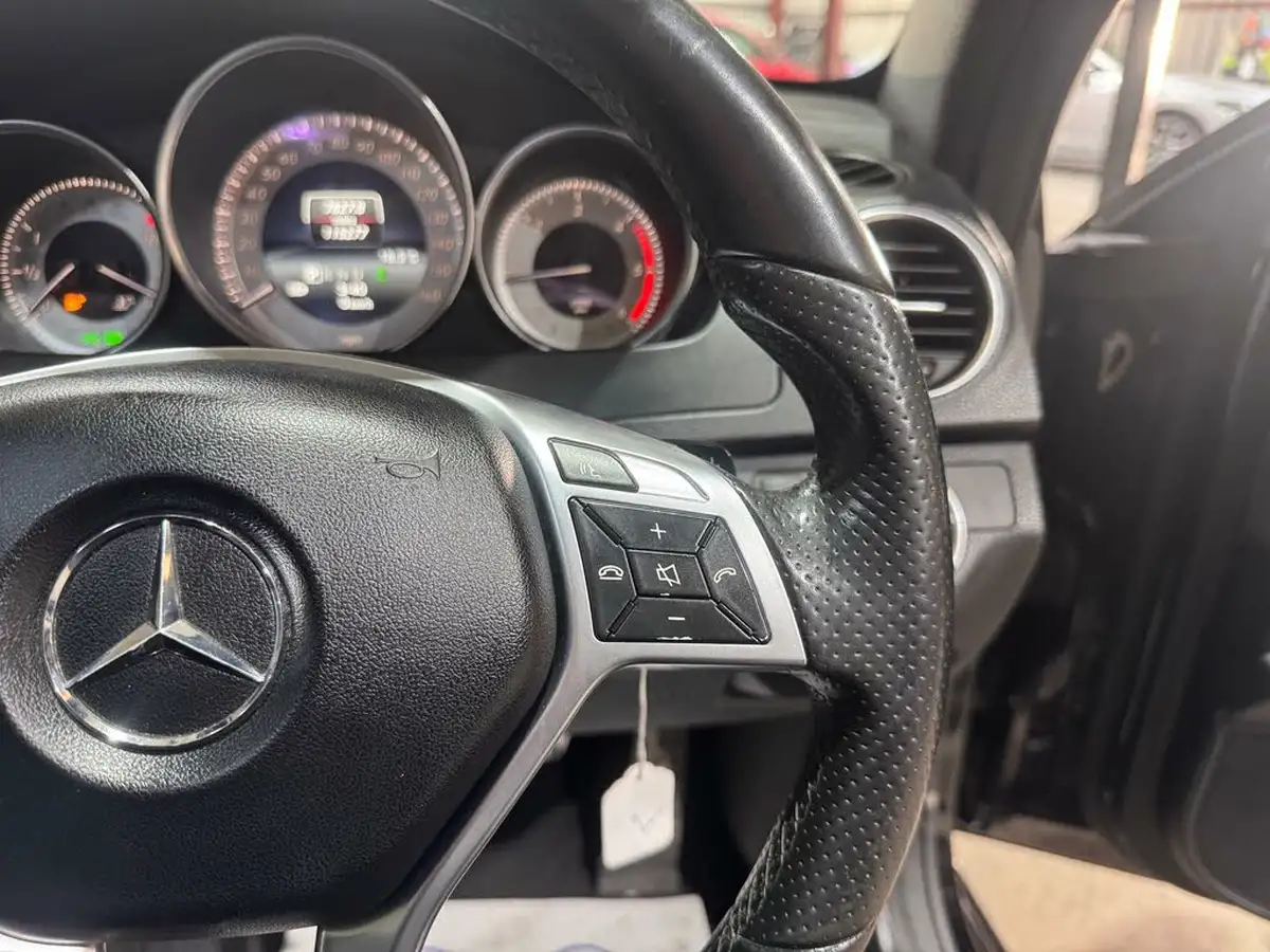 2015-mercedes-benz-c-class-21cdi-c220-cdi-amg-sport-edition-premium-plus-coupe-2d-7g-tronic-plus-big-28