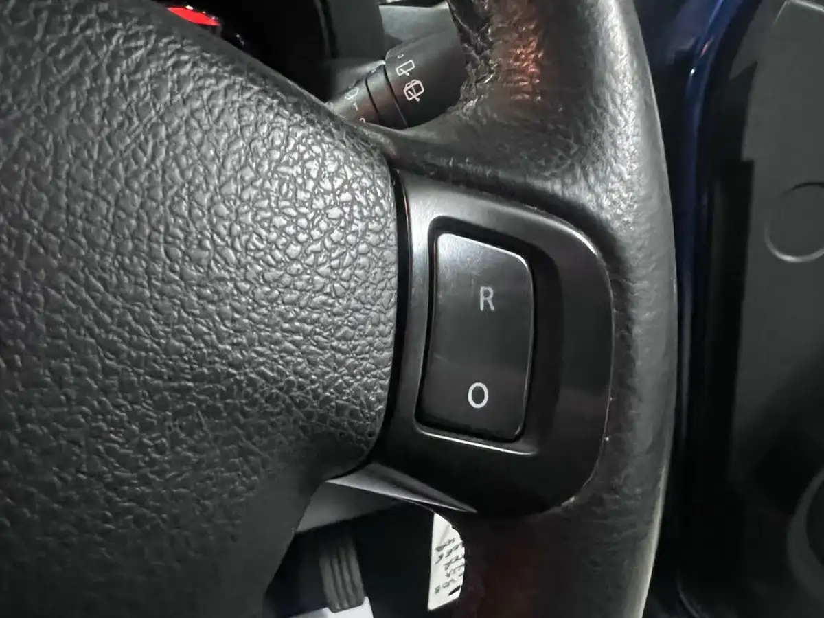 2017-dacia-duster-15dci-laureate-110bhp-4x4-ss-station-wagon-5d-big-21