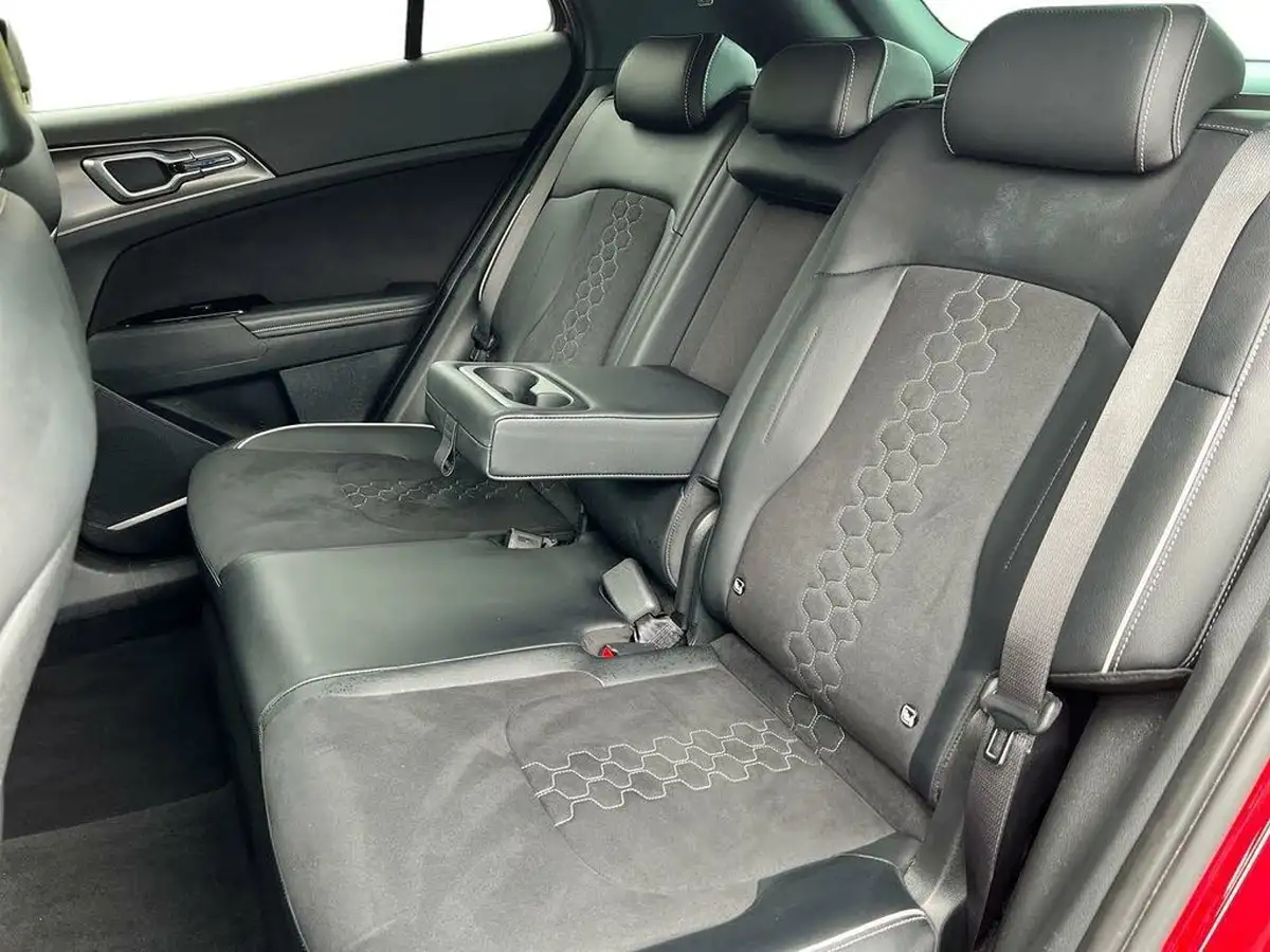 2024-kia-sportage-16-t-gdi-gt-line-148bhp-big-7