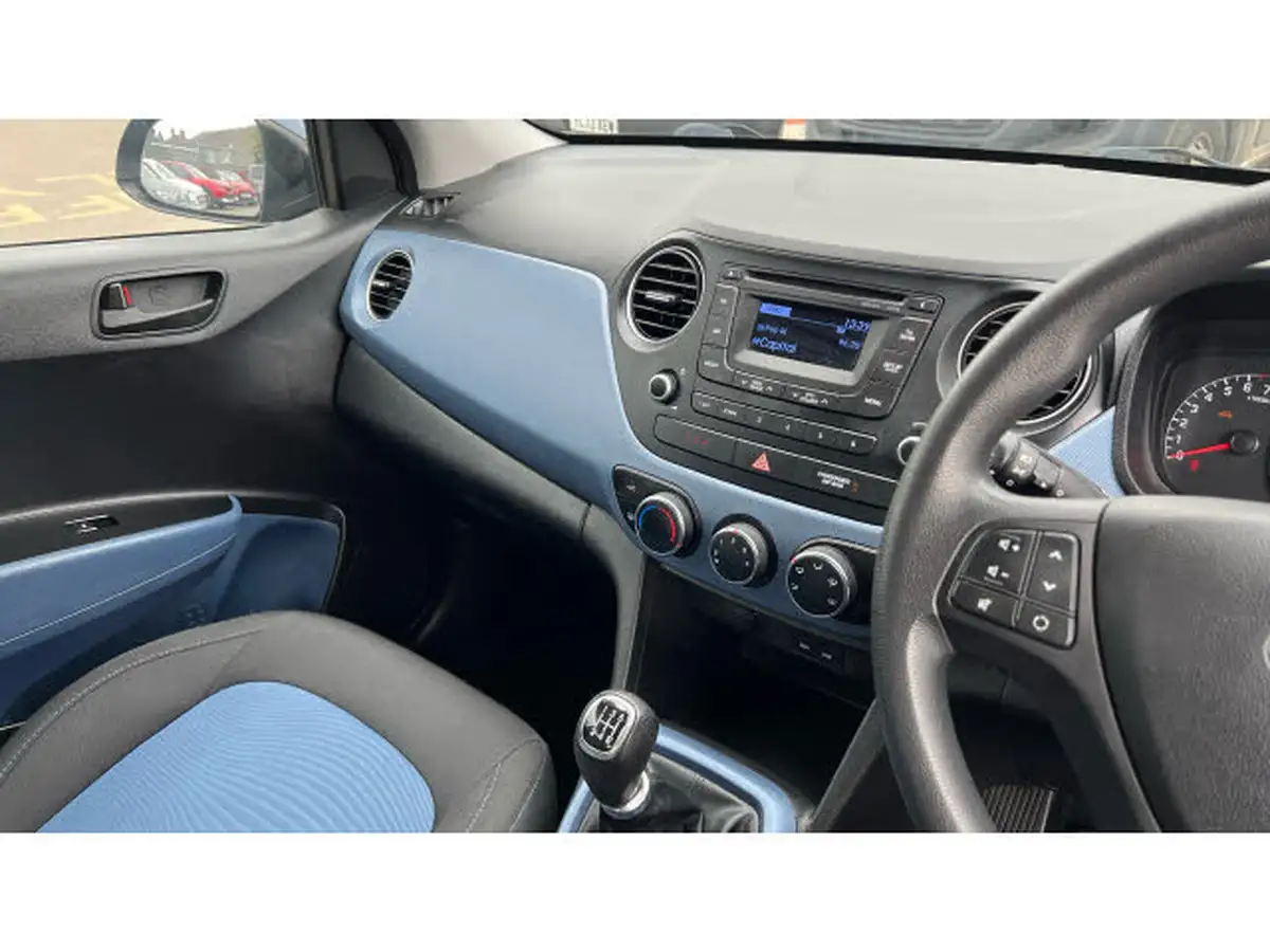 2015-hyundai-i10-10-se-big-13