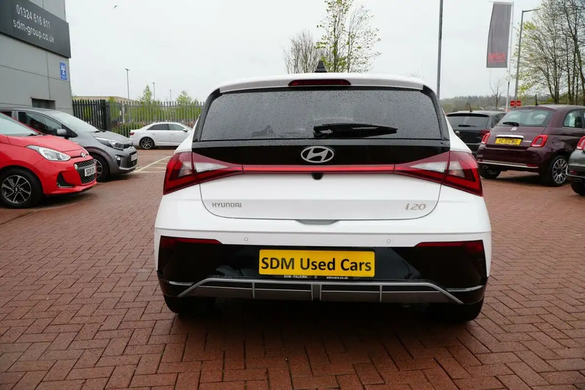 2024-hyundai-i20-10-t-gdi-ultimate-dct-big-12
