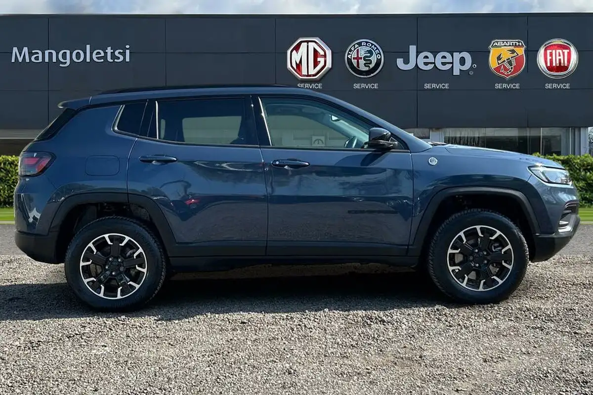 2023-jeep-compass-13-gse-trailhawk-big-4