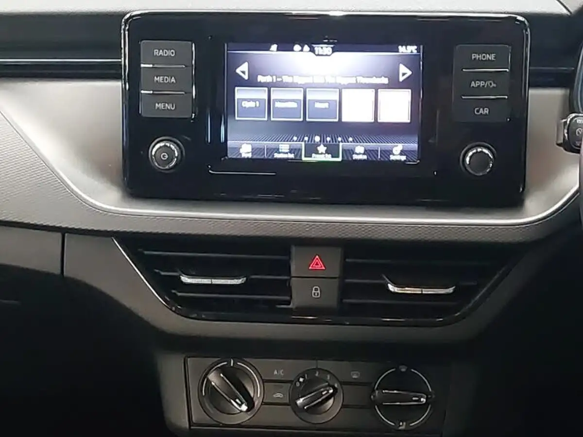 2021-skoda-kamiq-10-tsi-s-big-9