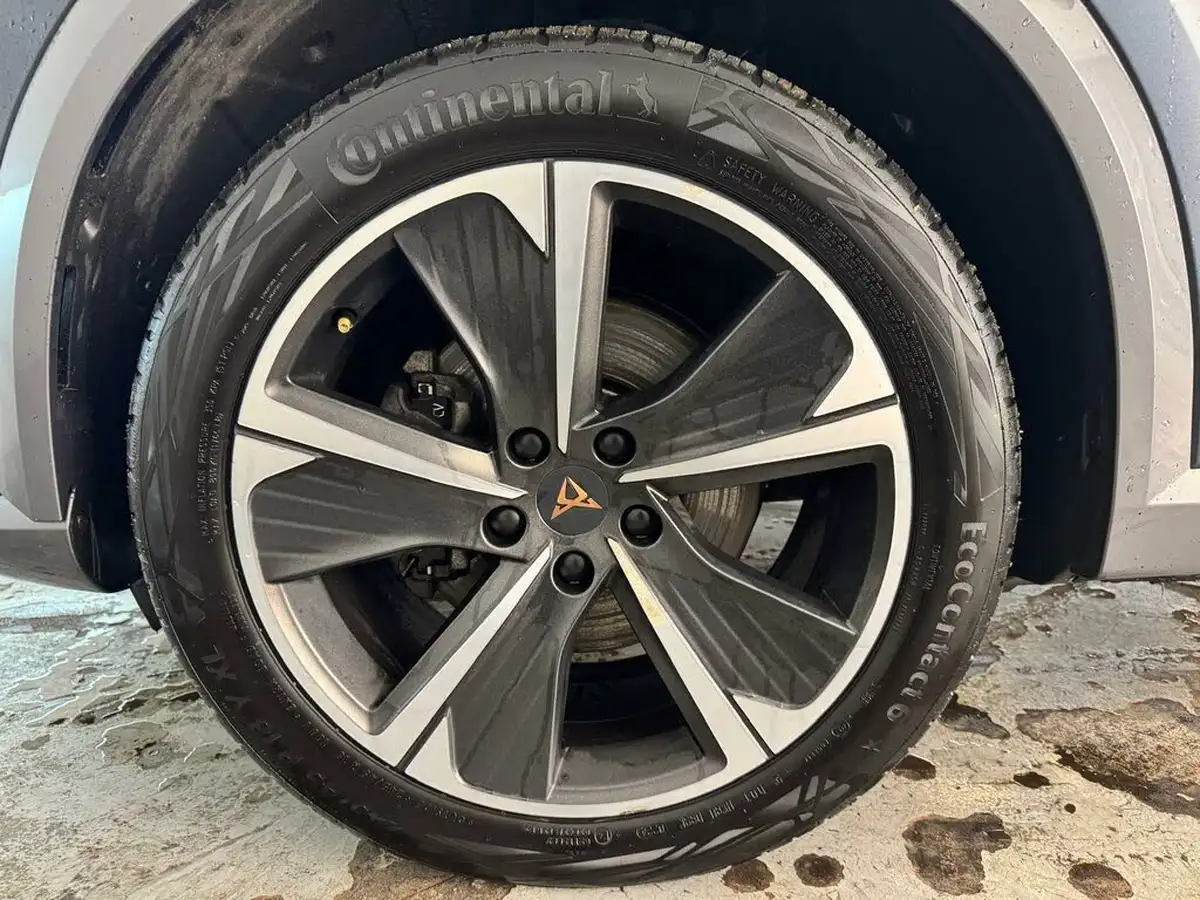 2021-cupra-formentor-14-e-hybrid-v1-big-37