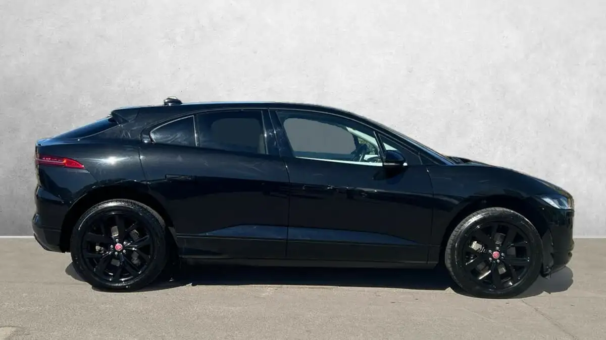 2022-jaguar-i-pace-ev400-hse-black-big-4