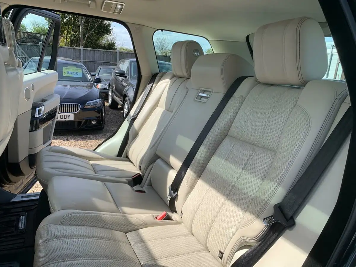 2013-land-rover-range-rover-44-sdv8-vogue-se-big-54