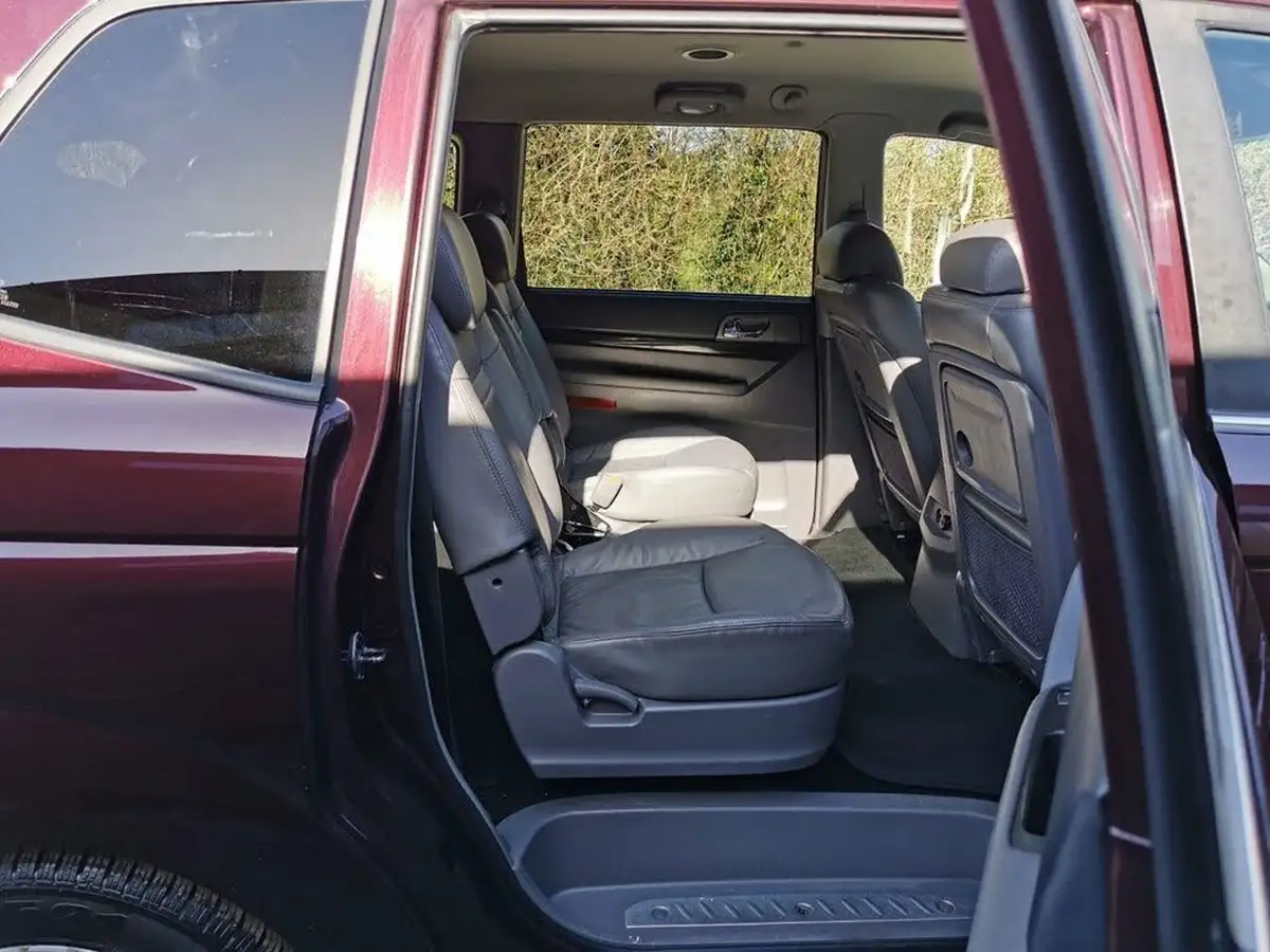 2017-kgm-ssangyong-turismo-22td-elx-big-39