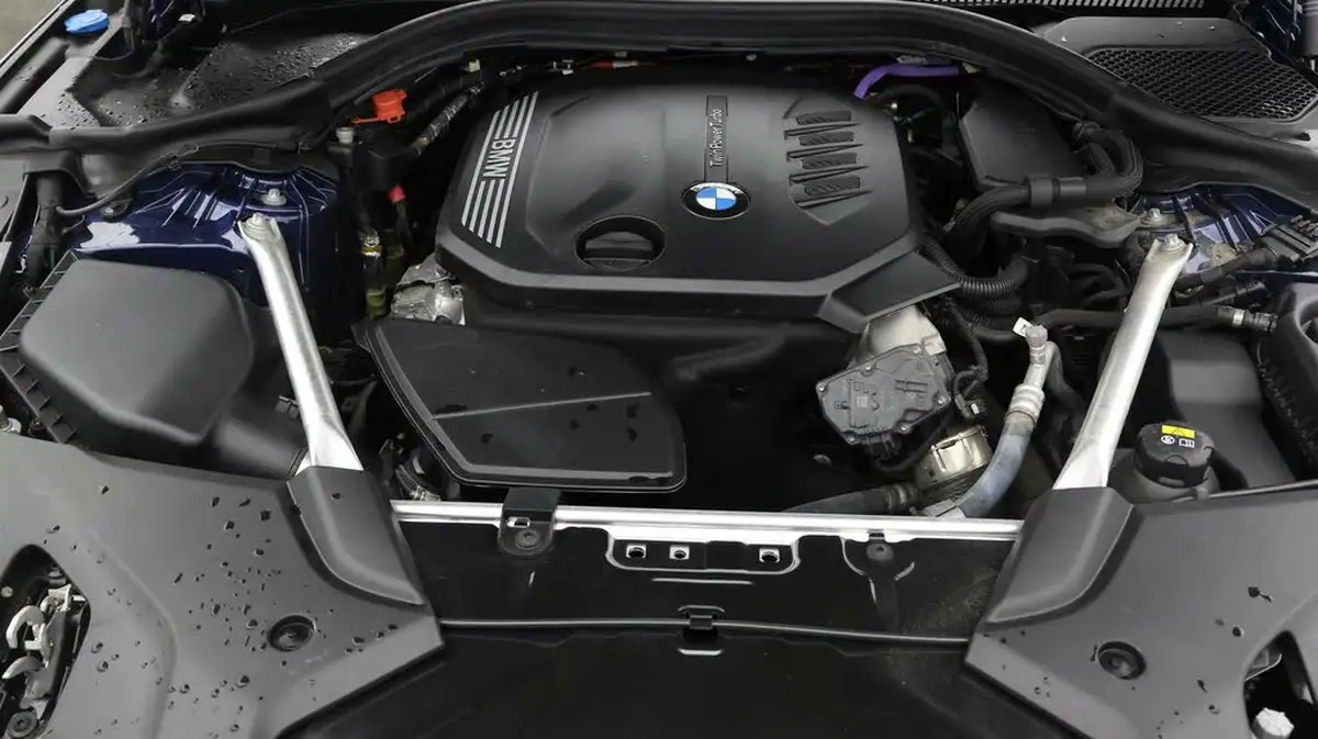 2021-bmw-5-series-20td-520d-m-sport-mht-touring-5d-big-18