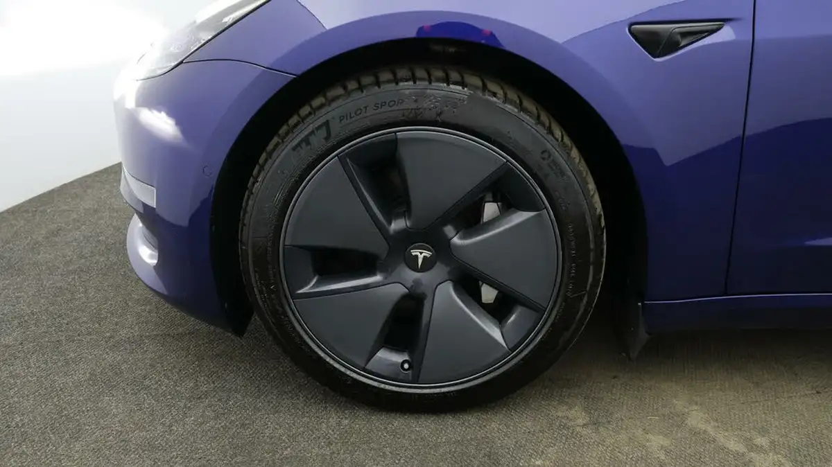 2021-tesla-model-3-e-long-range-4x4-big-17