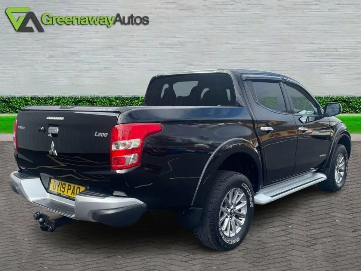 2019-mitsubishi-l200-24di-d-warrior-eu6b-auto-big-5