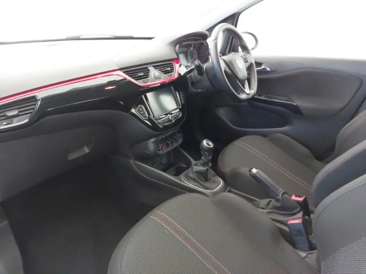 2019-vauxhall-corsa-14i-sri-vx-line-nav-black-90ps-5d-big-4