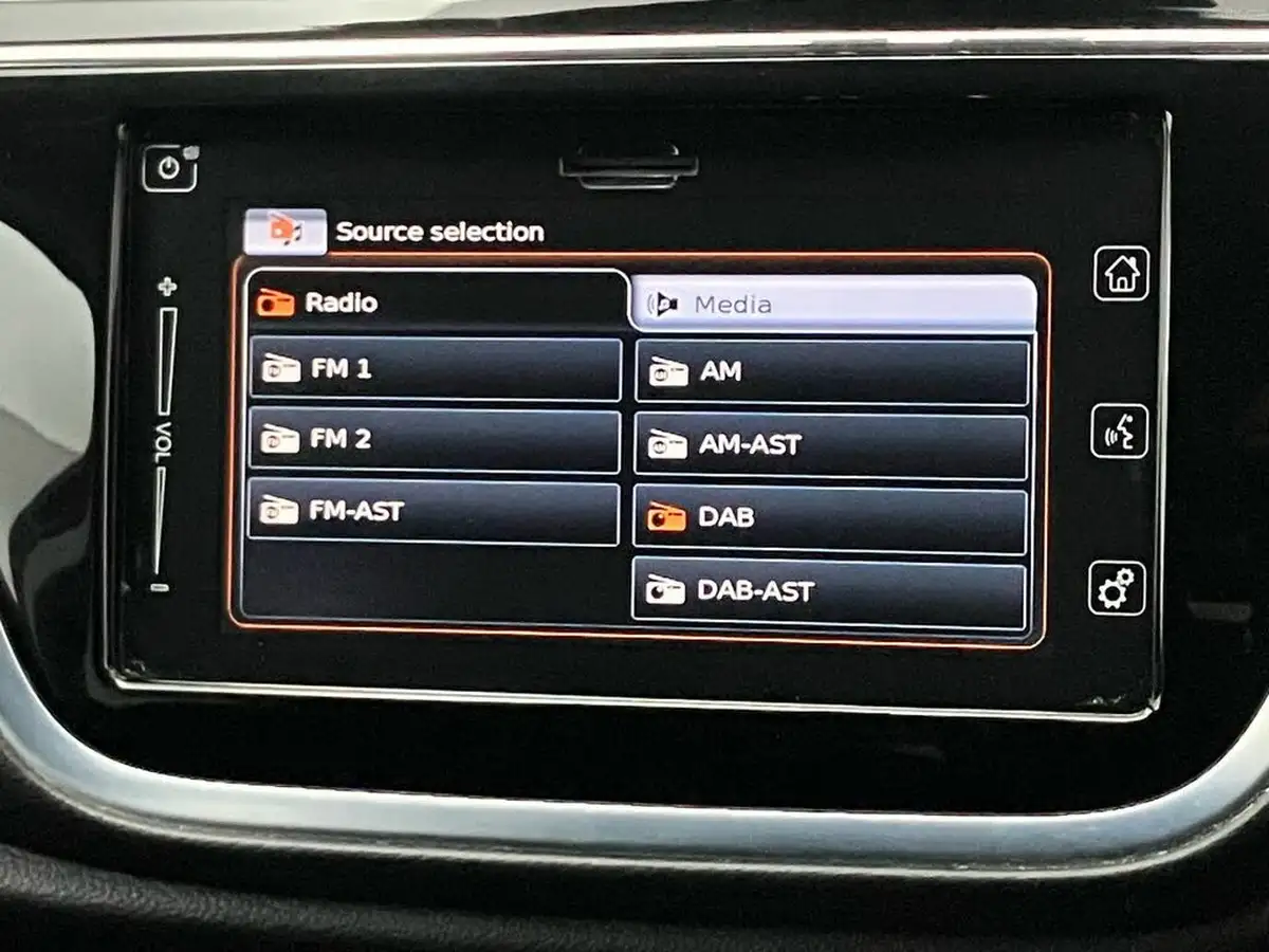 2019-suzuki-s-cross-10-boosterjet-sz-t-111ps-allgrip-988cc-big-9