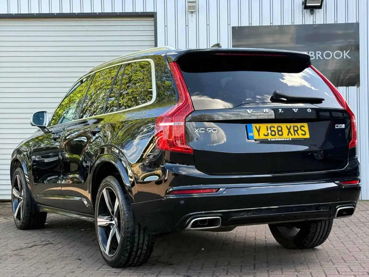 2018-volvo-xc90-20td-d5-r-design-4x4-big-41