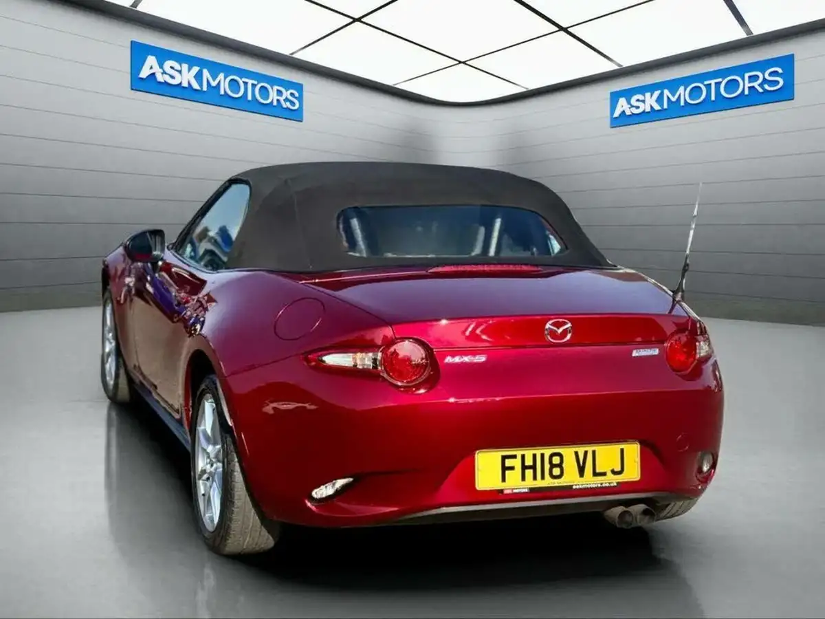 2018-mazda-mx-5-15-se-big-44