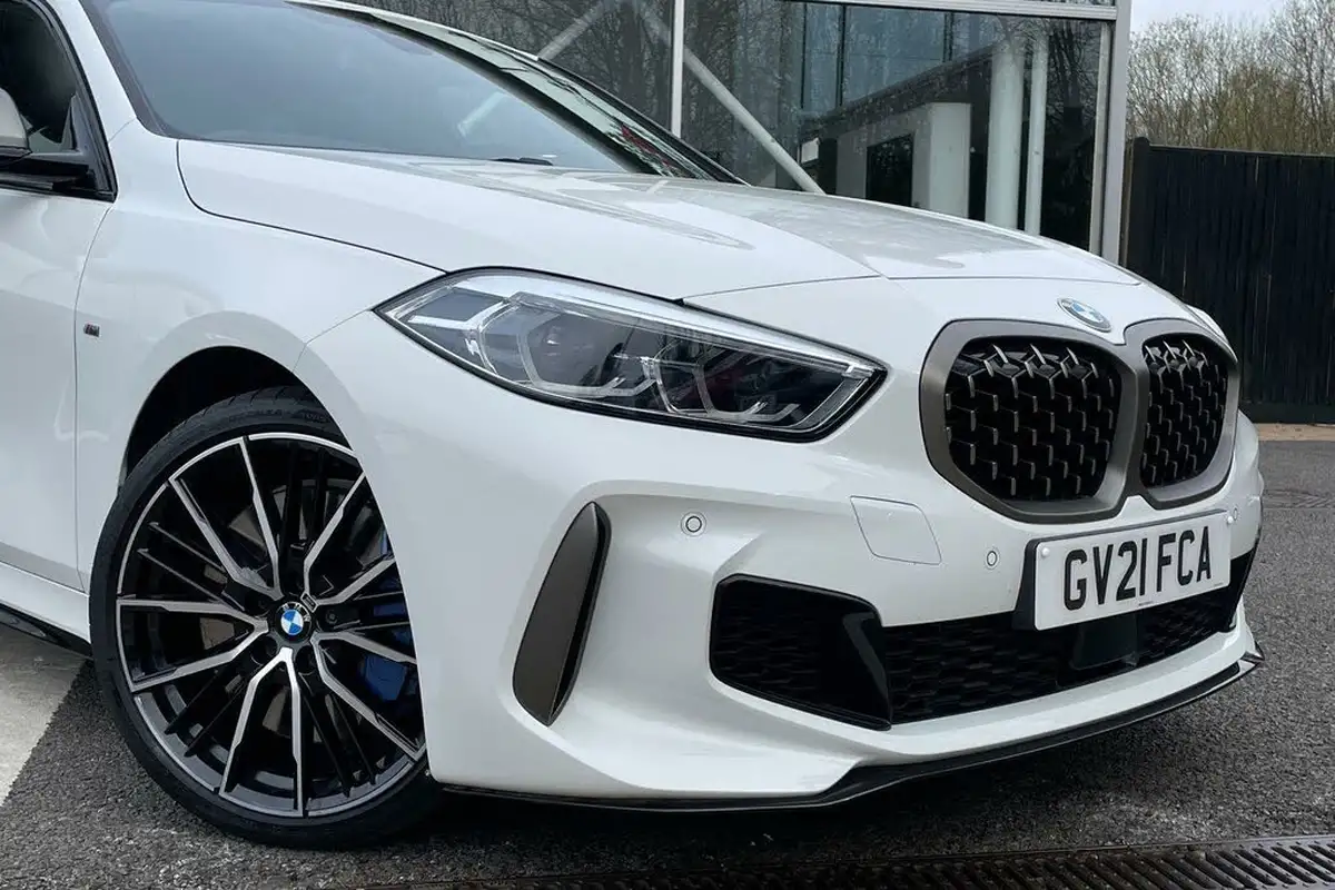 2021-bmw-1-series-20-m135i-xdrive-big-4