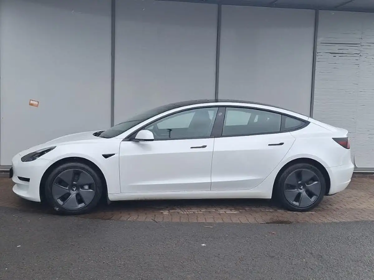 2021-tesla-model-3-e-long-range-awd-big-3