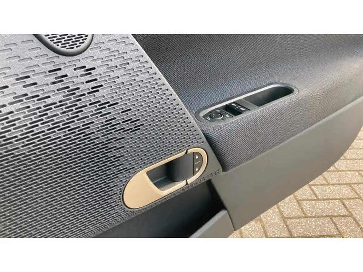 2024-mini-cooper-e-cooper-e-classic-big-19