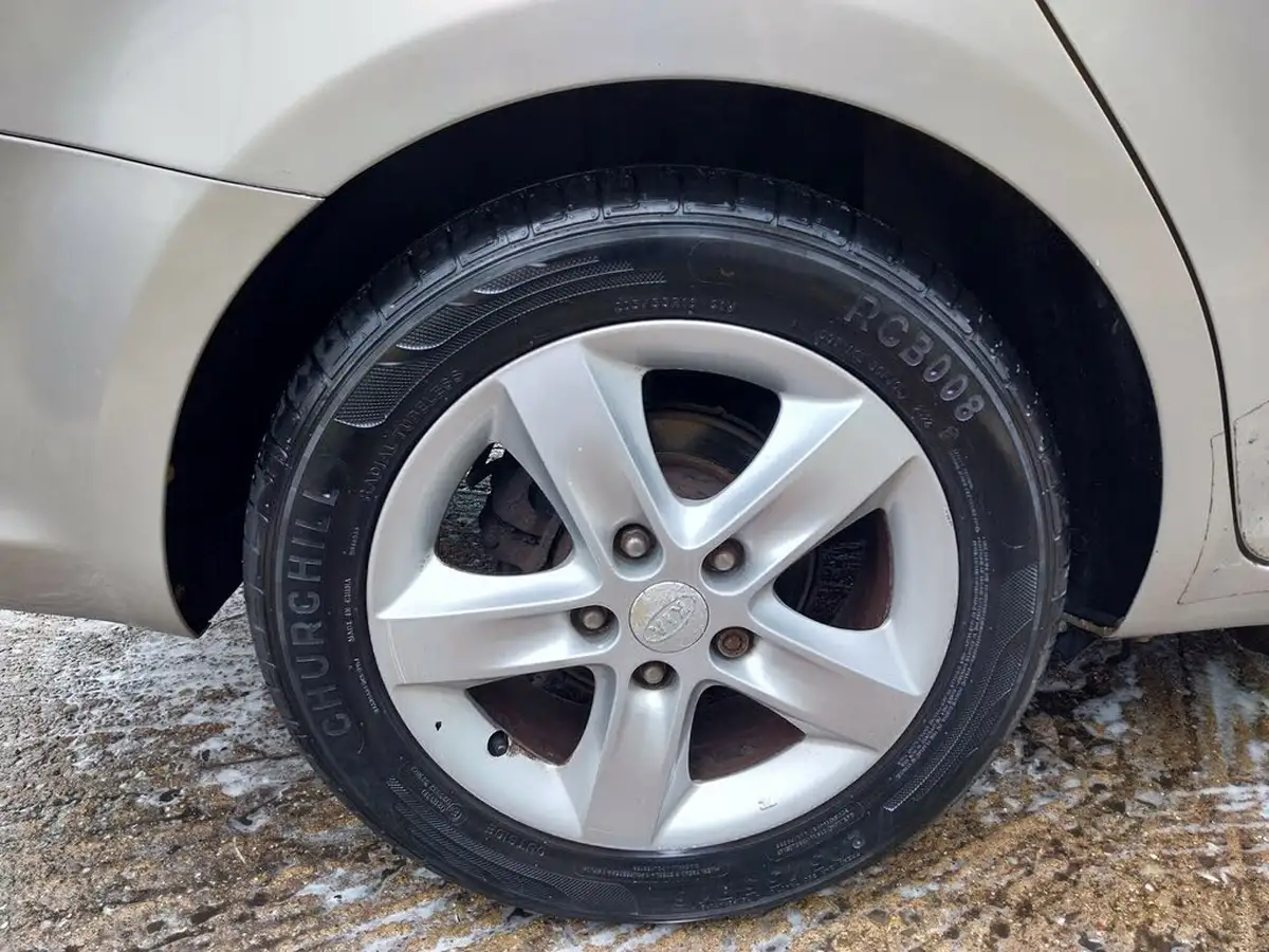 2011-kia-ceed-16td-2-113bhp-estate-big-9