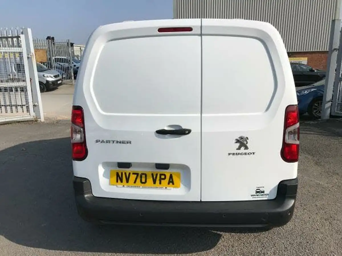 2021-peugeot-partner-15-bluehdi-1000-professional-100ps-eu6dt-panel-big-18