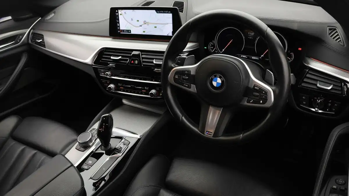 2018-bmw-5-series-20td-520d-m-sport-188bhp-xdrive-touring-5d-big-8