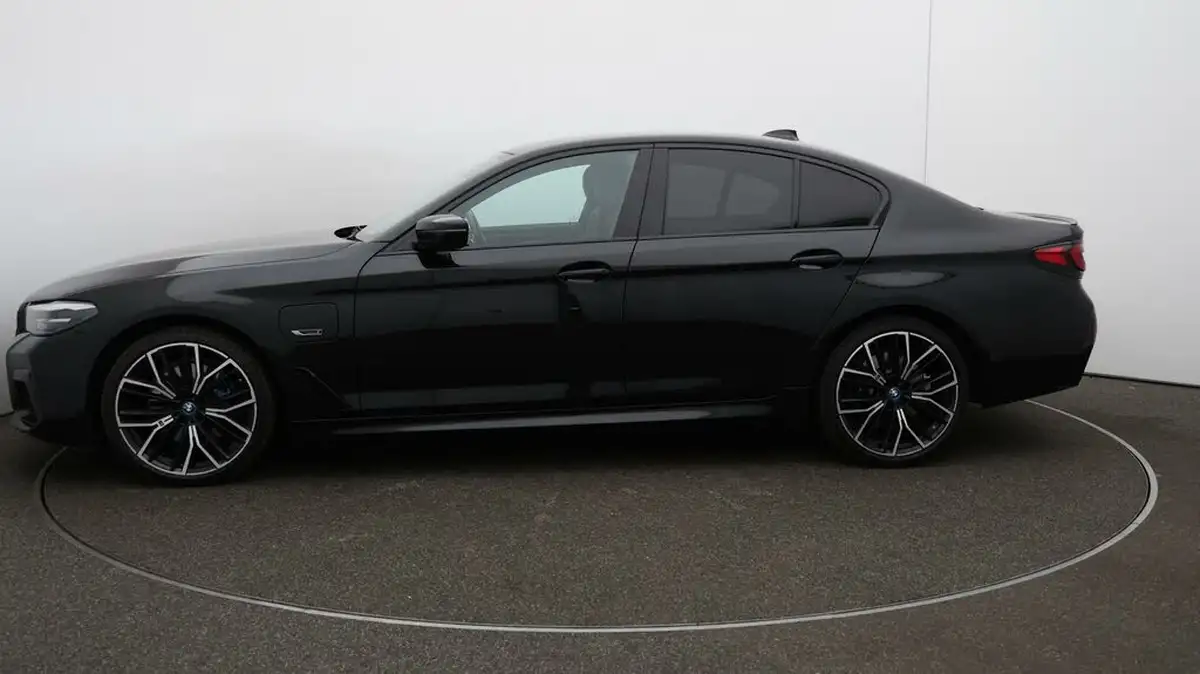 2022-bmw-5-series-20-530e-xdrive-m-sport-saloon-4d-big-59