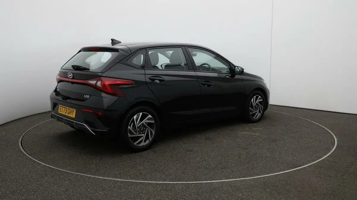 2024-hyundai-i20-10-t-gdi-advance-big-47