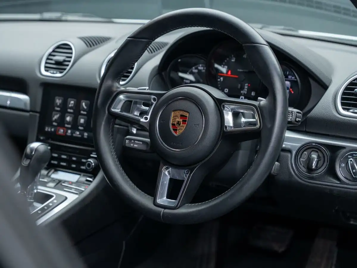 2019-porsche-cayman-718-20-cayman-pdk-big-3
