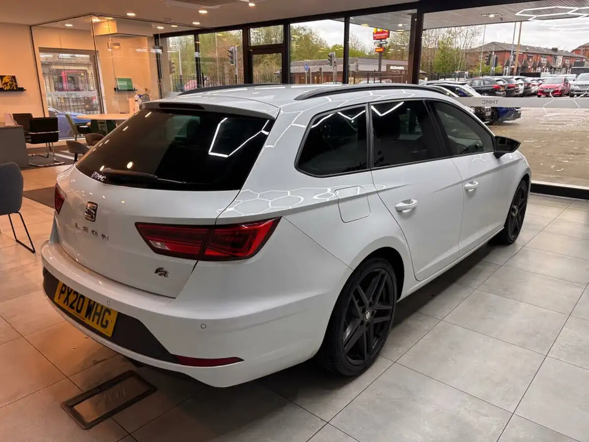 2020-seat-leon-20tdi-fr-black-edition-estate-dsg-big-10