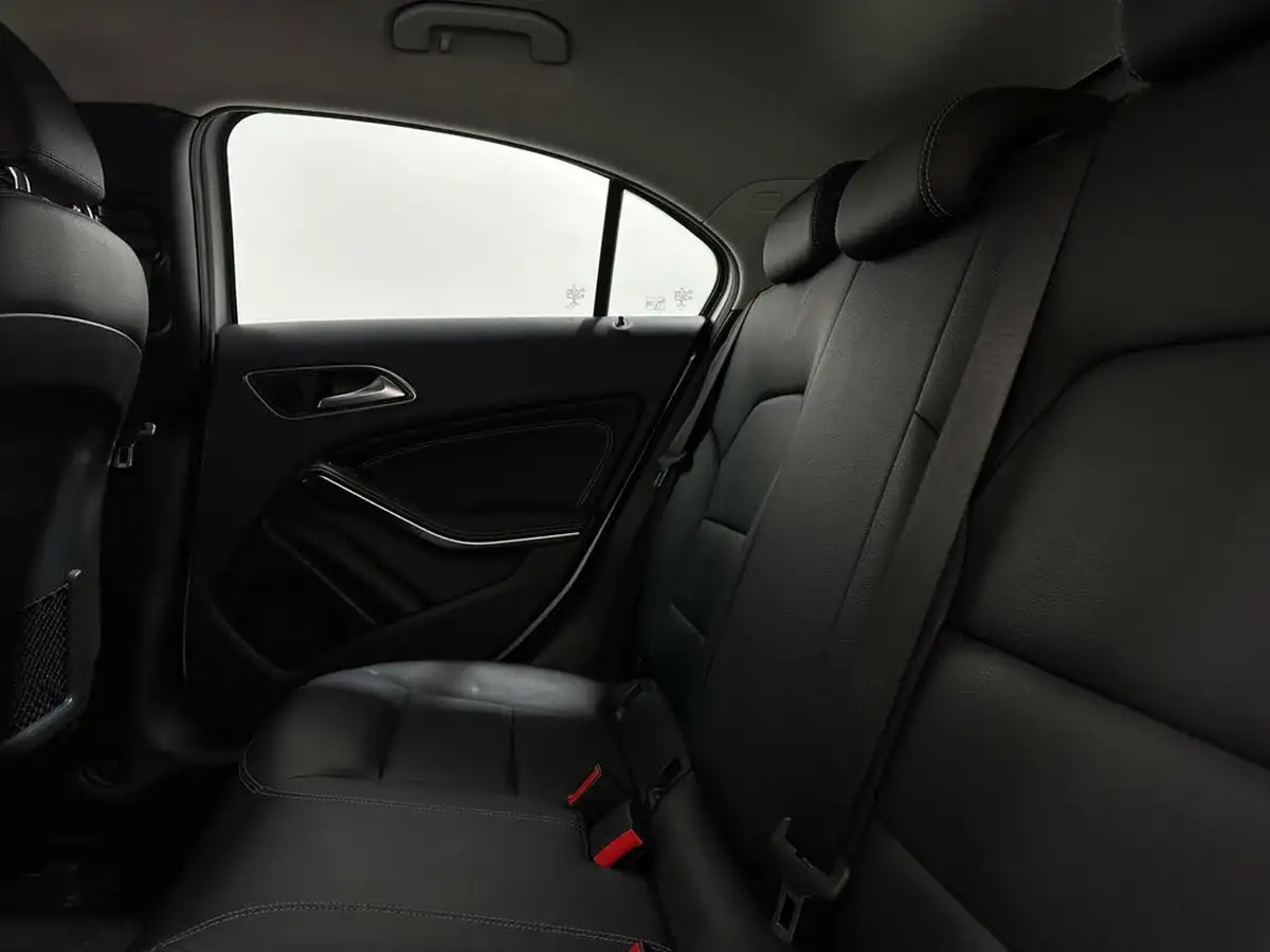 2016-mercedes-benz-a-class-15d-a180d-sport-executivess-7g-dct-big-39