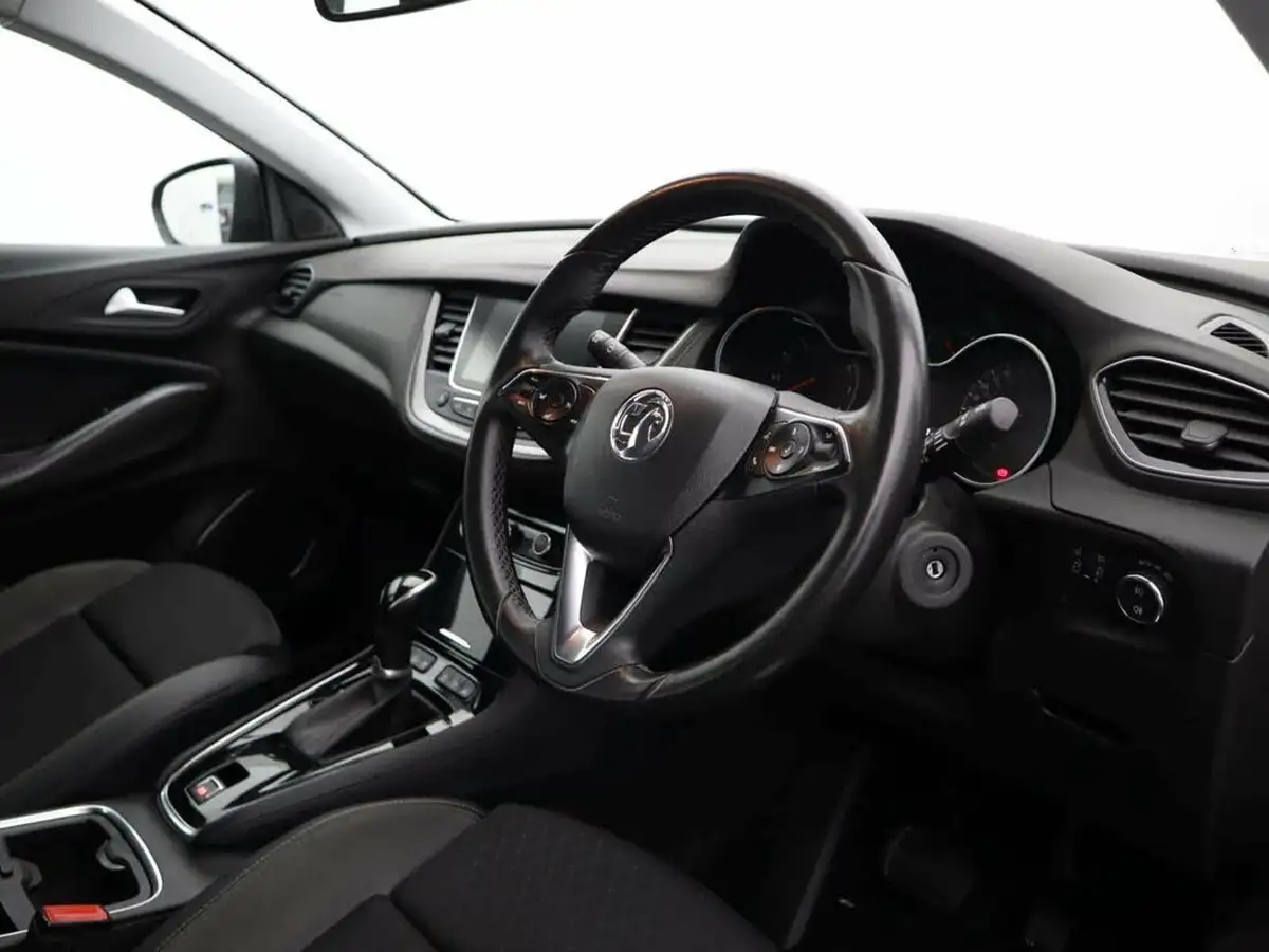 2019-vauxhall-grandland-x-12-sport-nav-auto-big-13