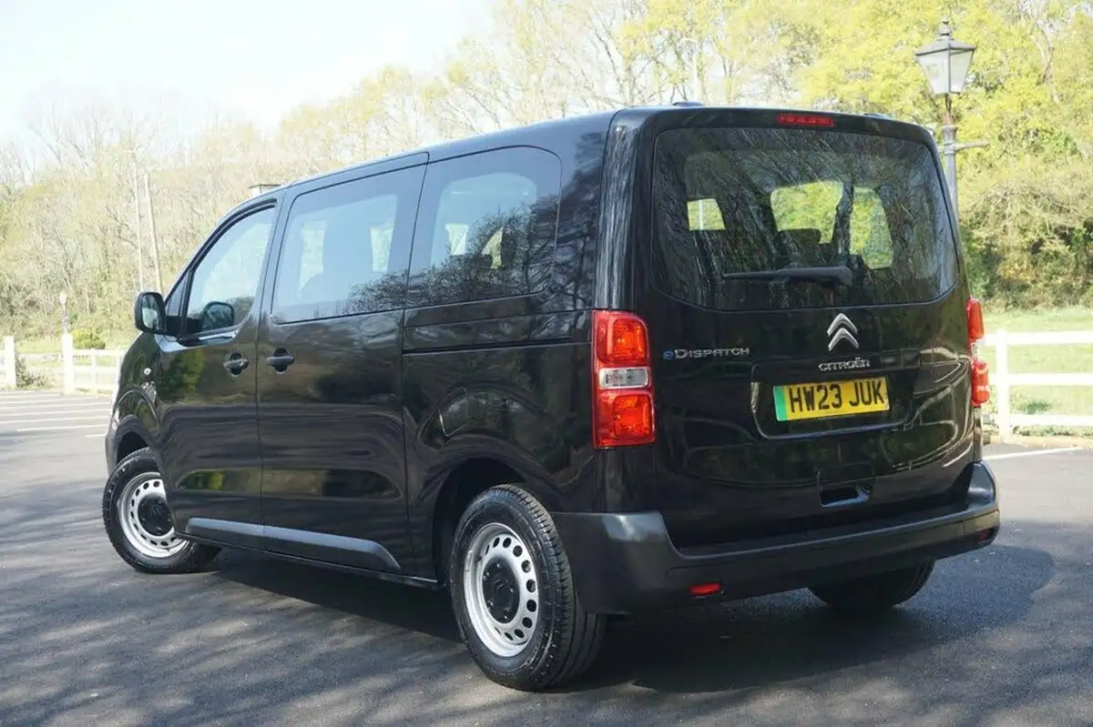 2023-citroen-spacetourer-e-business-edition-m-big-1