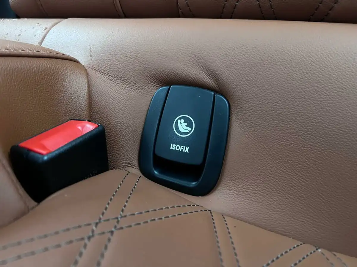 2019-mini-cooper-15-cooper-exclusive-134bhp-hatchback-3d-big-17