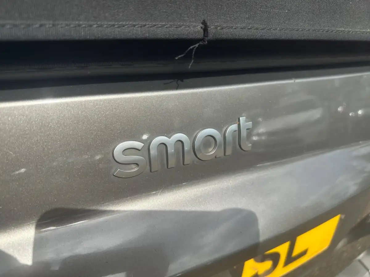 2010-smart-fortwo-10-passion-71bhp-cabriolet-big-24