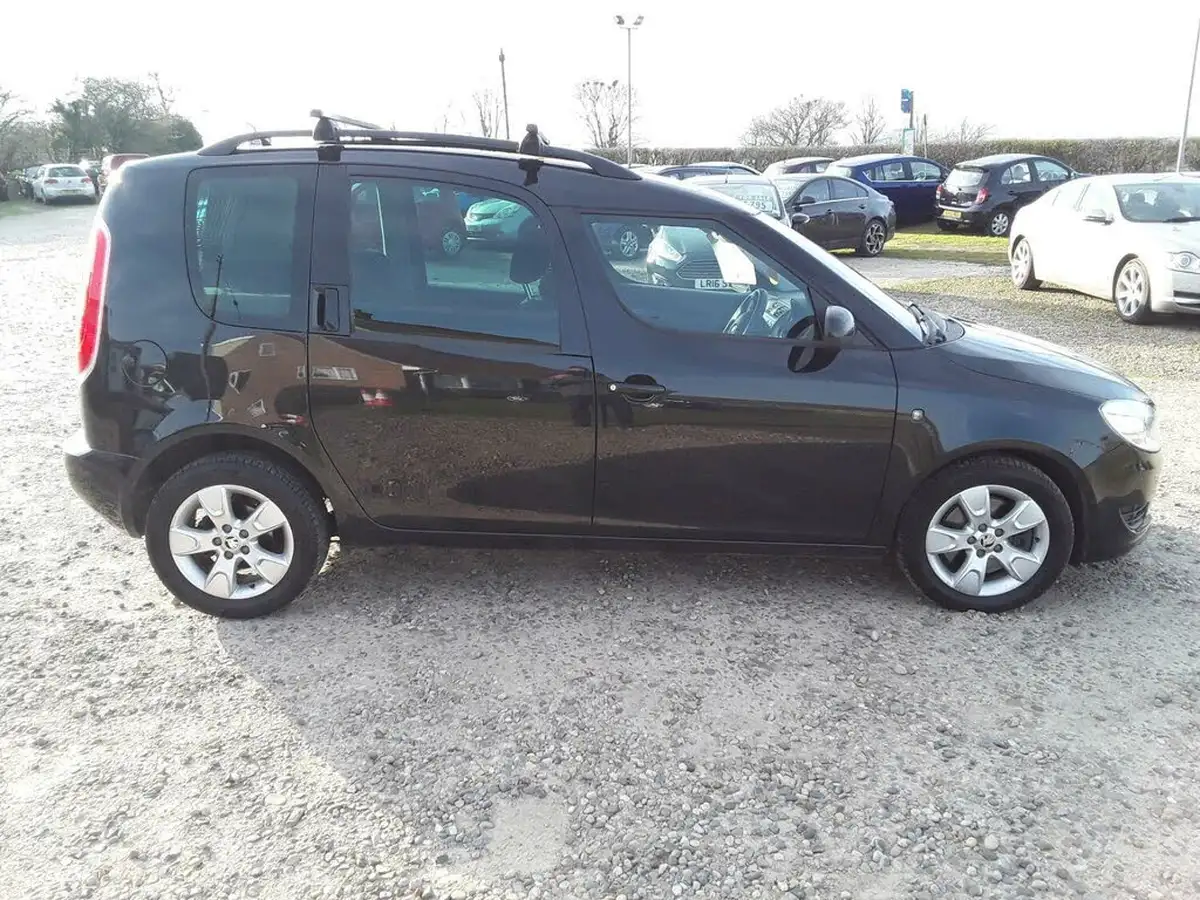 2014-skoda-roomster-16tdi-se-105ps-big-7