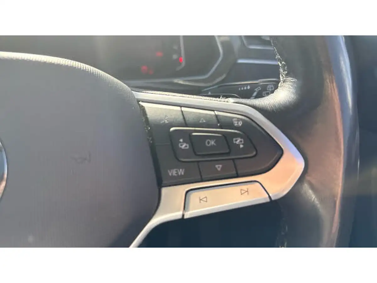 2022-volkswagen-tiguan-15-tsi-elegance-big-17