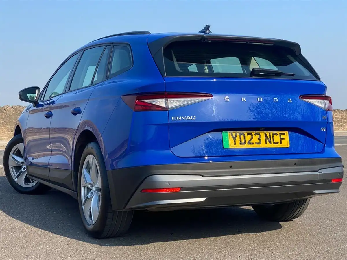 2023-skoda-enyaq-e-60-big-2