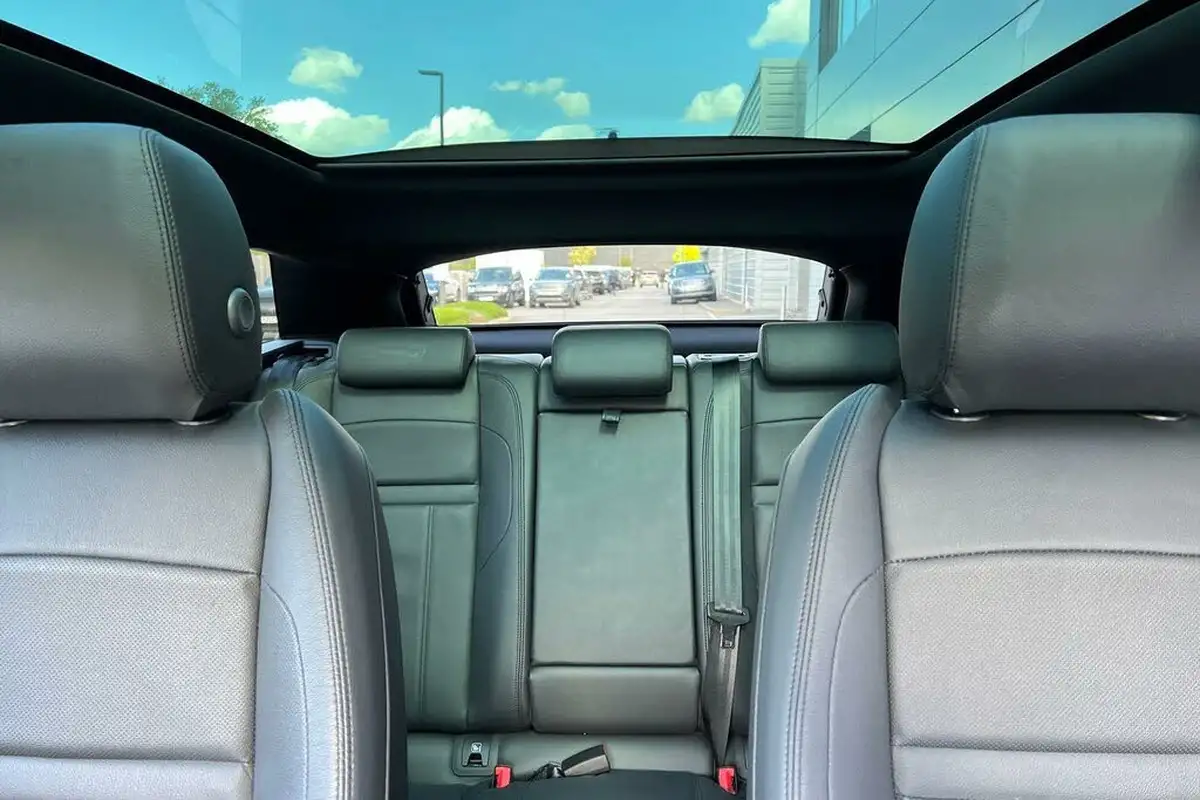2024-land-rover-range-rover-evoque-15-p300e-dynamic-se-big-36