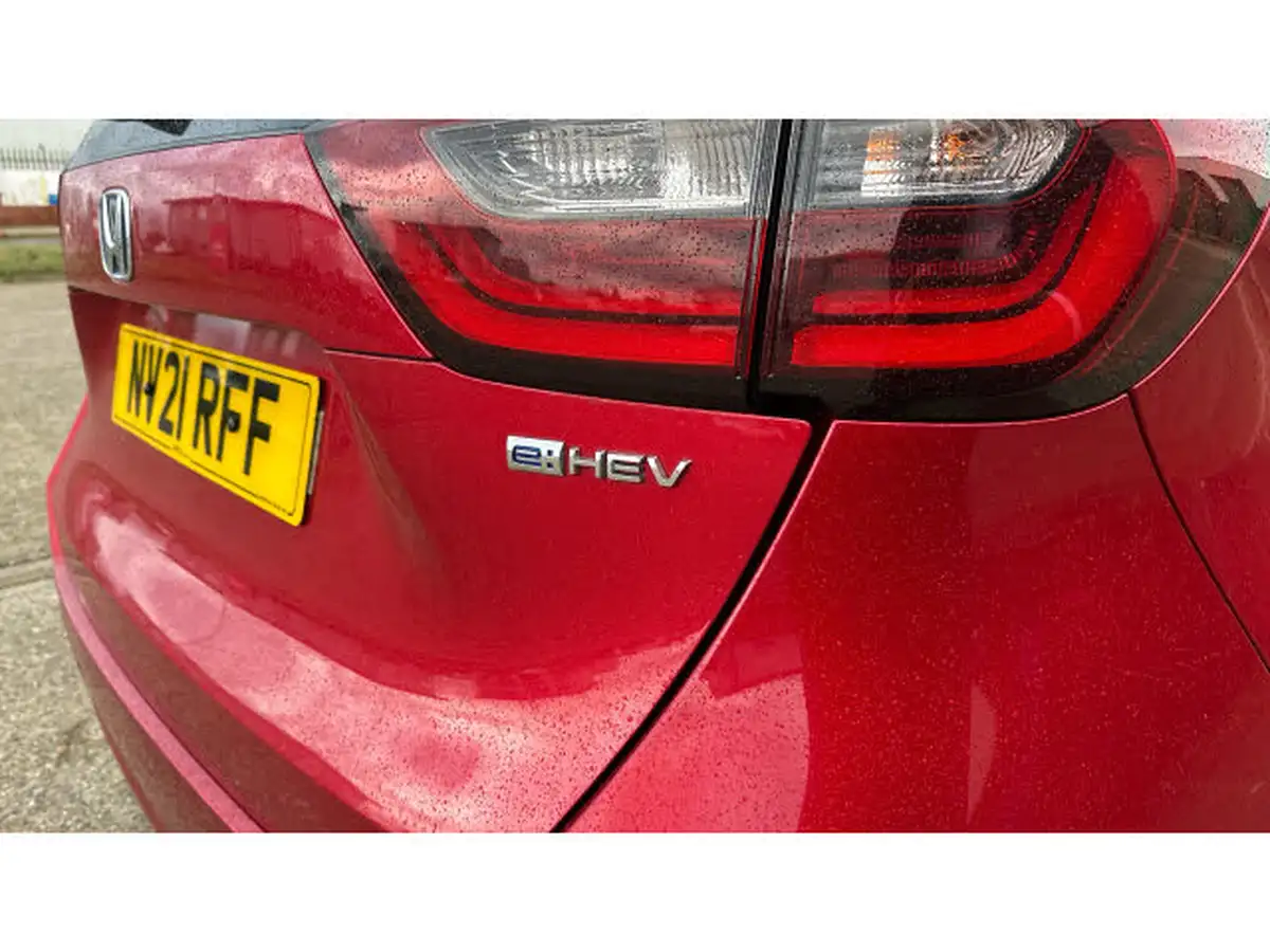 2021-honda-jazz-15-i-mmd-sr-107ps-big-25